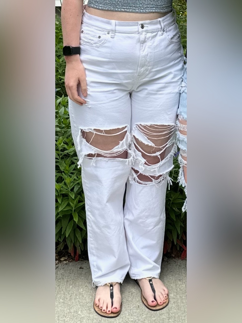 American Eagle Ripped White Jeans